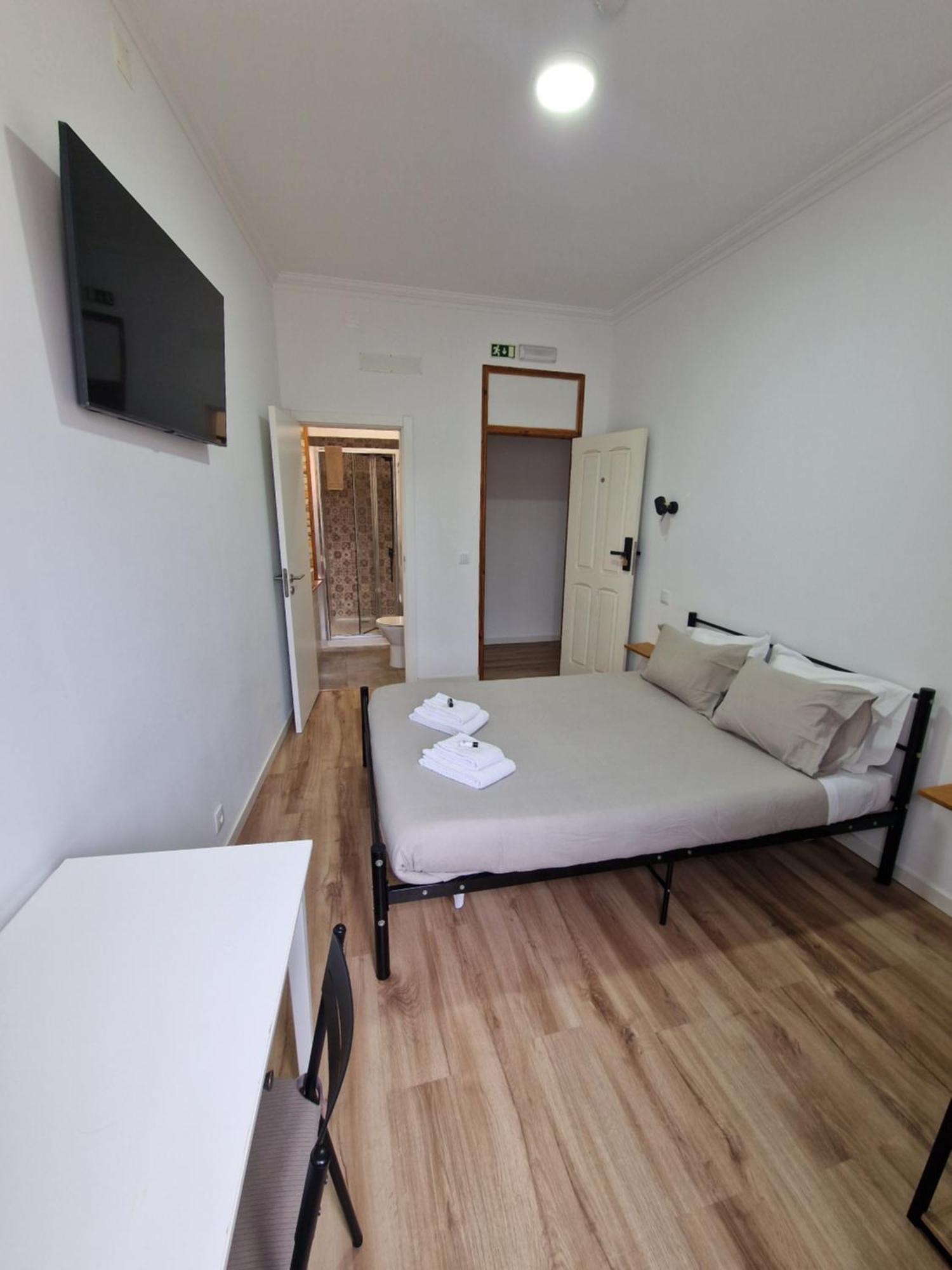 Wolley - Peniche Guesthouse Kültér fotó